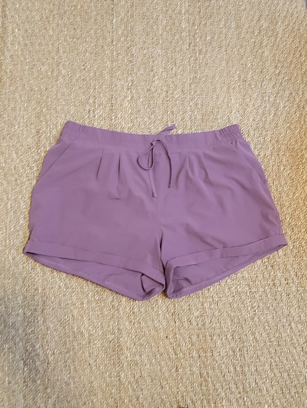 ZYIA Athletic Summer Shorts In PLUM